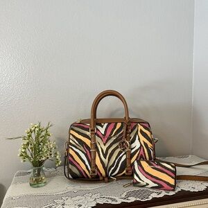 Michael Kor purse and wallet